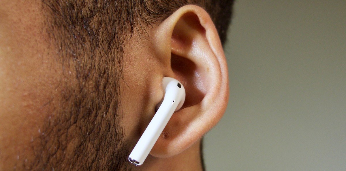 How to clean your AirPods and keep them clean!