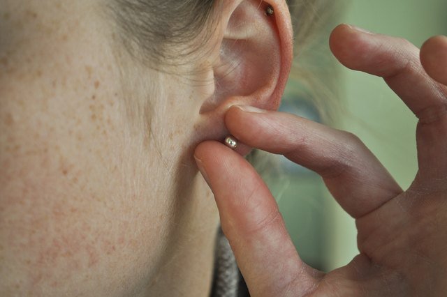 How to Remove Earrings from First